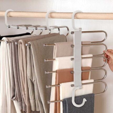ALMARI /CLOSET CLOTH HANGER